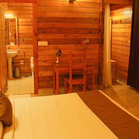 Grand Vatika Resort Арамбол Екстериор снимка