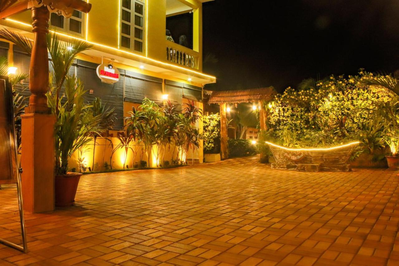 Grand Vatika Resort Арамбол Екстериор снимка