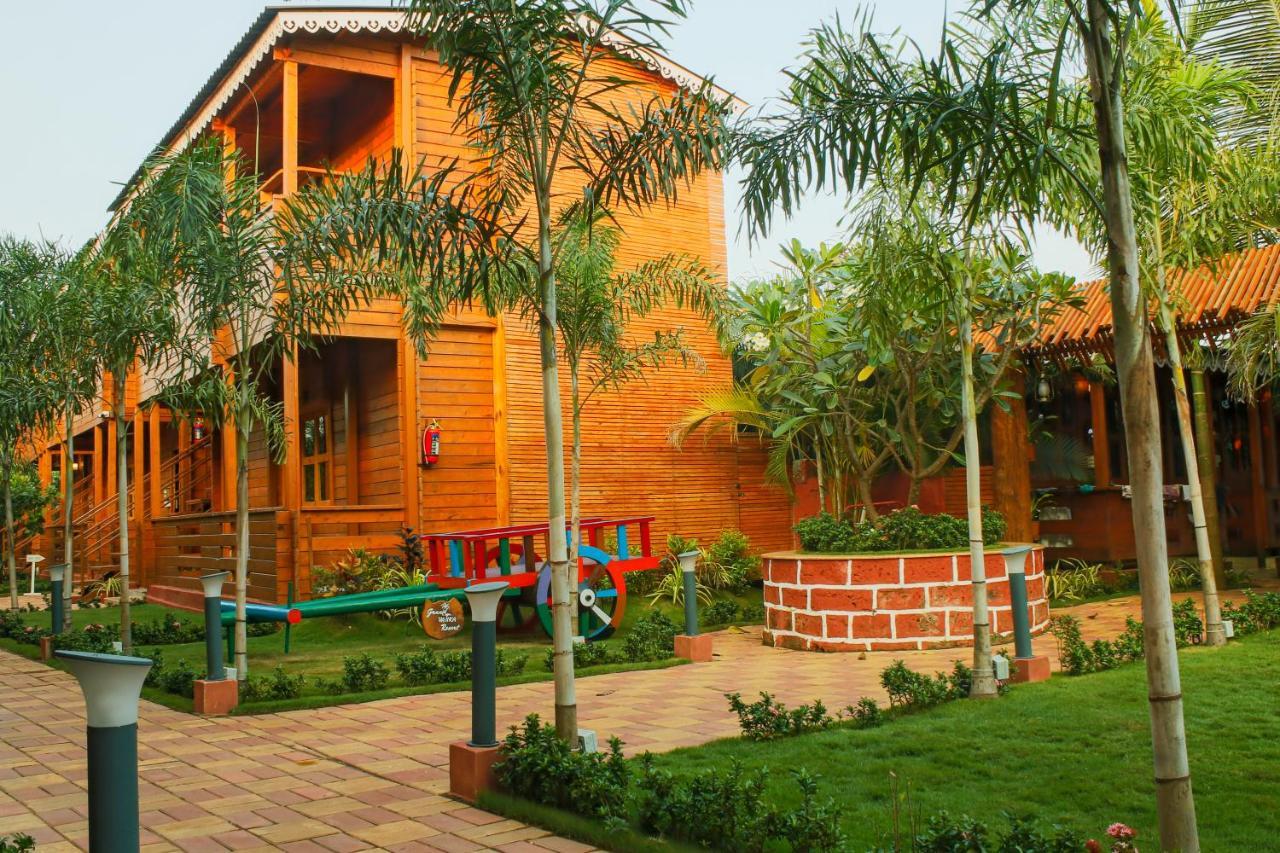 Grand Vatika Resort Арамбол Екстериор снимка