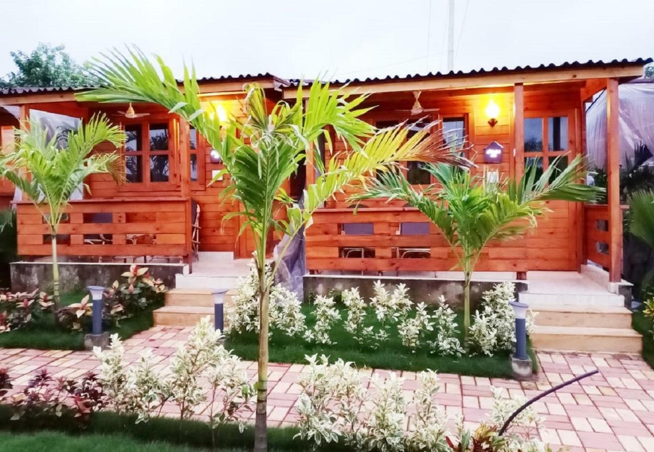 Grand Vatika Resort Арамбол Екстериор снимка