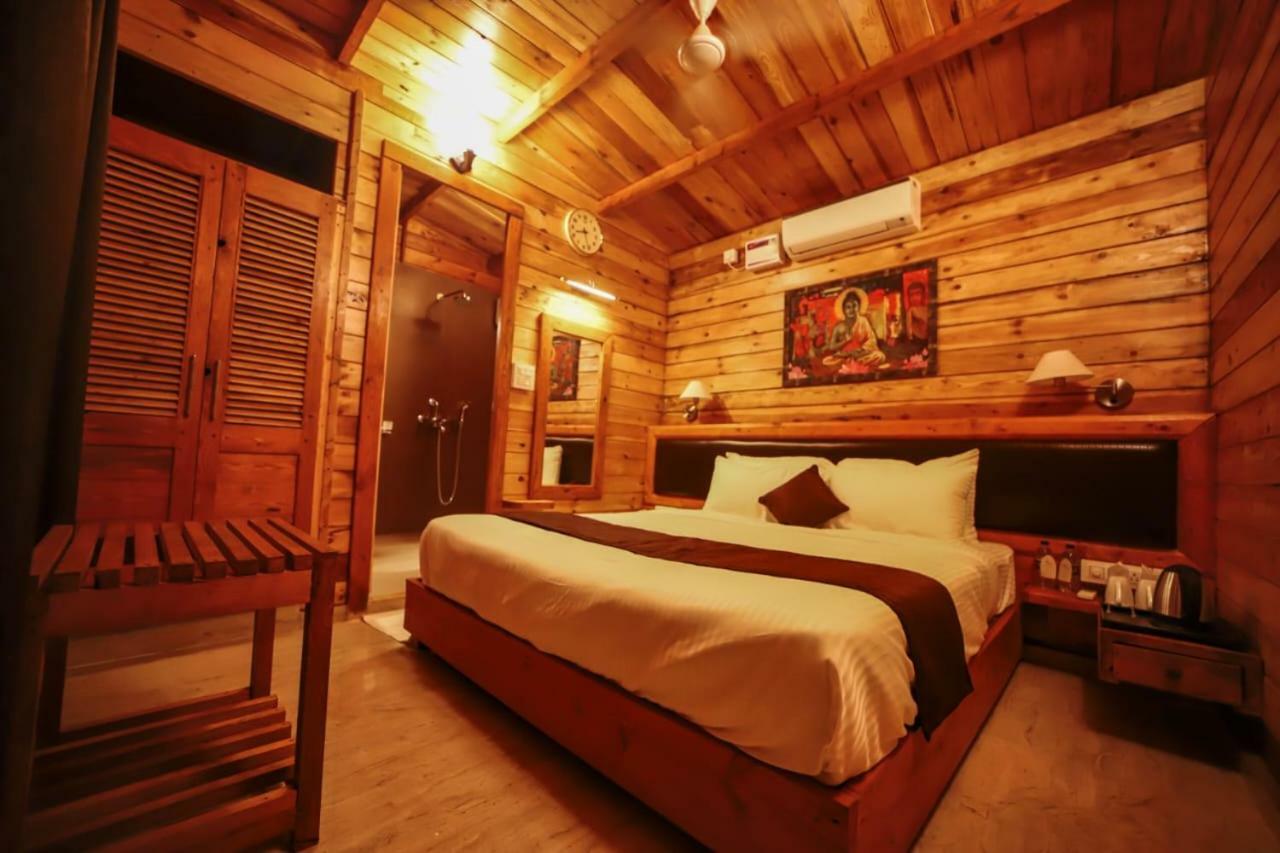 Grand Vatika Resort Арамбол Екстериор снимка